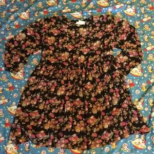 BCBG floral baby doll style dress. Women's sz M